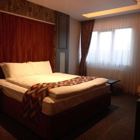 Grand Dora Hotel Анкара Экстерьер фото